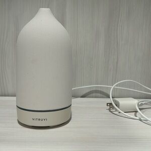 Vitruvi defuser. White